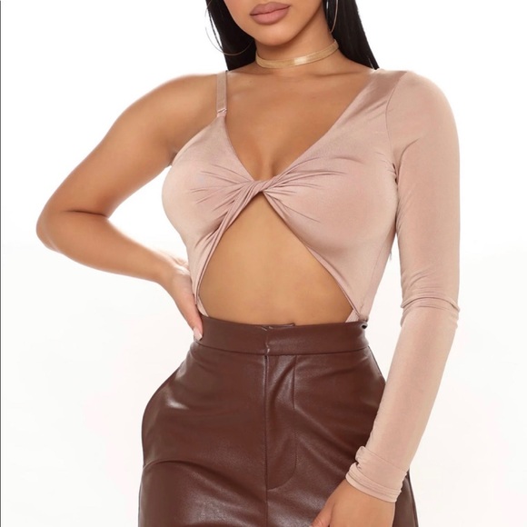 Nude Cut Out Bodysuit - Picture 4 of 12